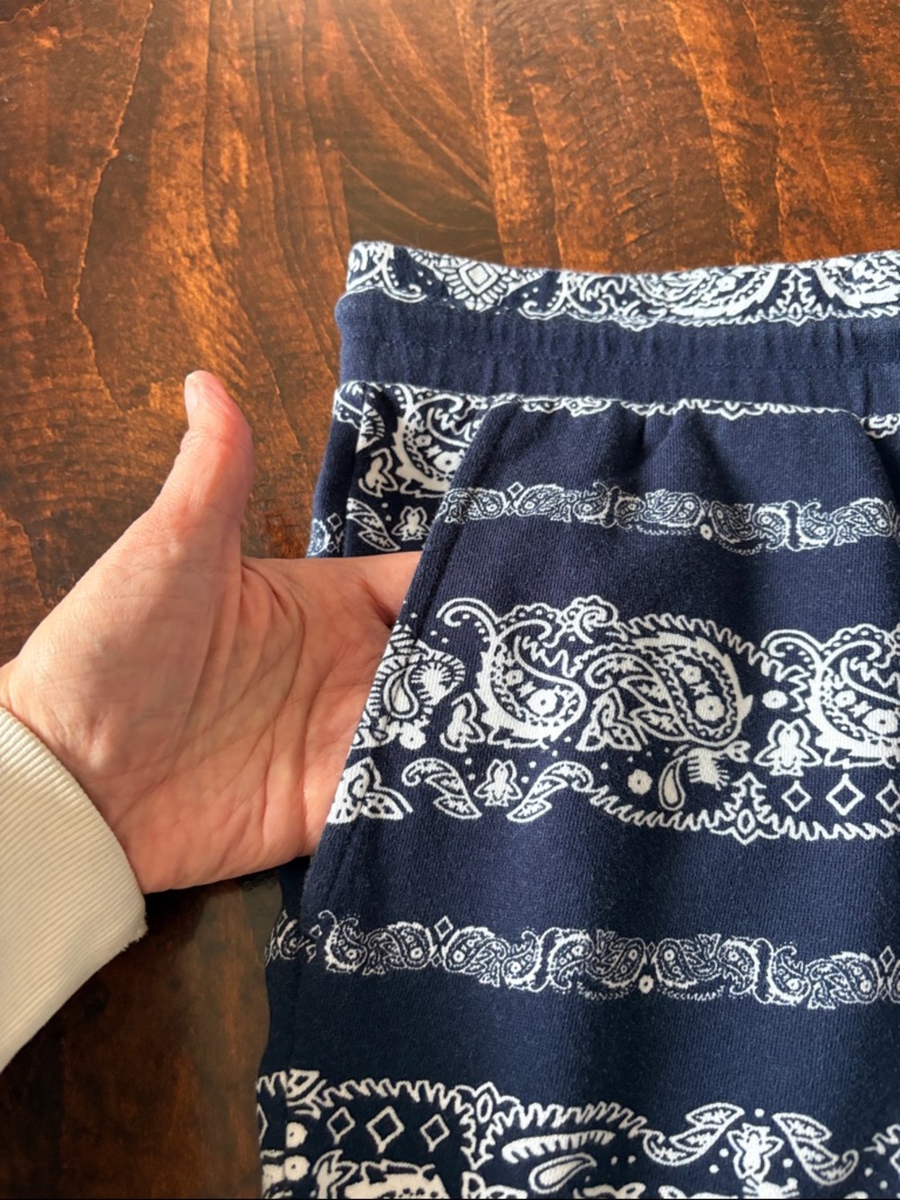 H&M Paisley Sweat Shorts Navy Blue White Size Large - Picture 5 of 13
